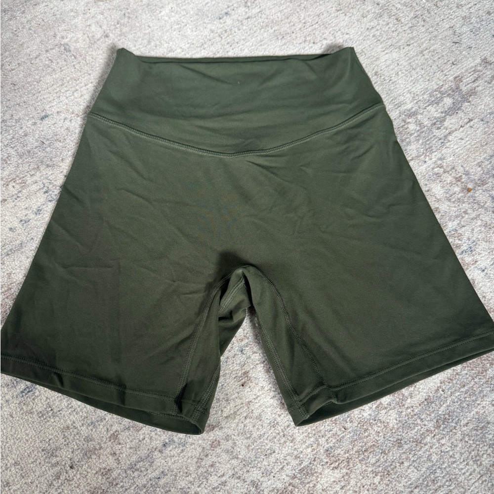 Vitality Cloud II Biker Short - Olive